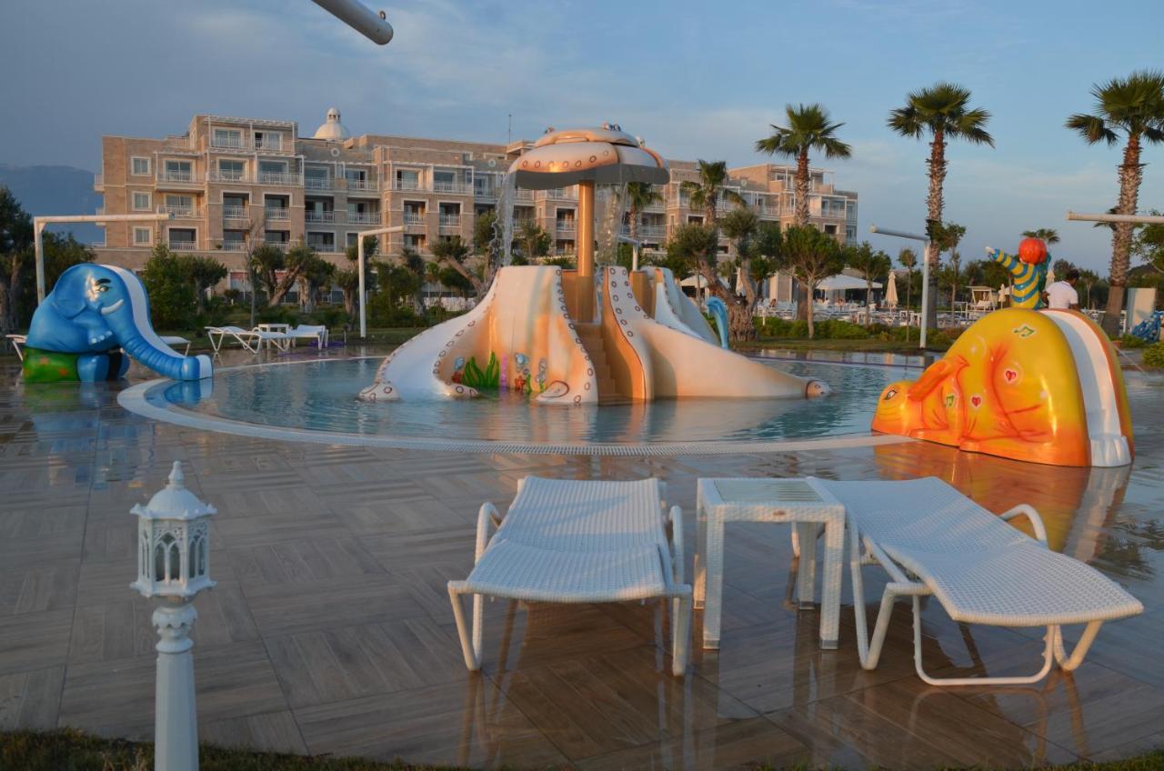 מלון Andriake Club 5*